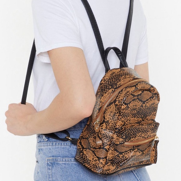 small backpack - Picture 2 of 2